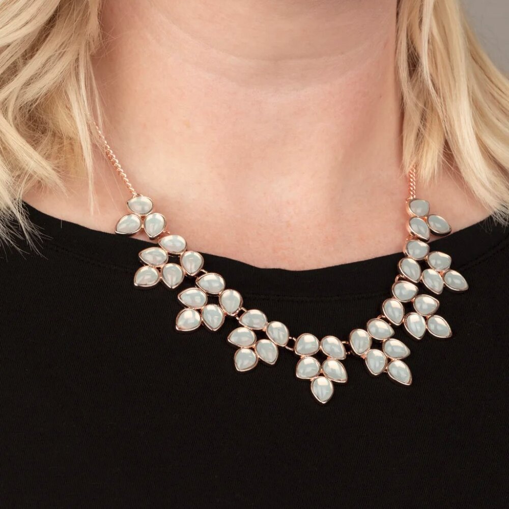 Paparazzi Jewelry Accessories - Hidden Eden - Gold Necklace - Vintage